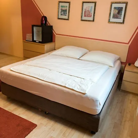 City Hotel Hilden 3* Hilden