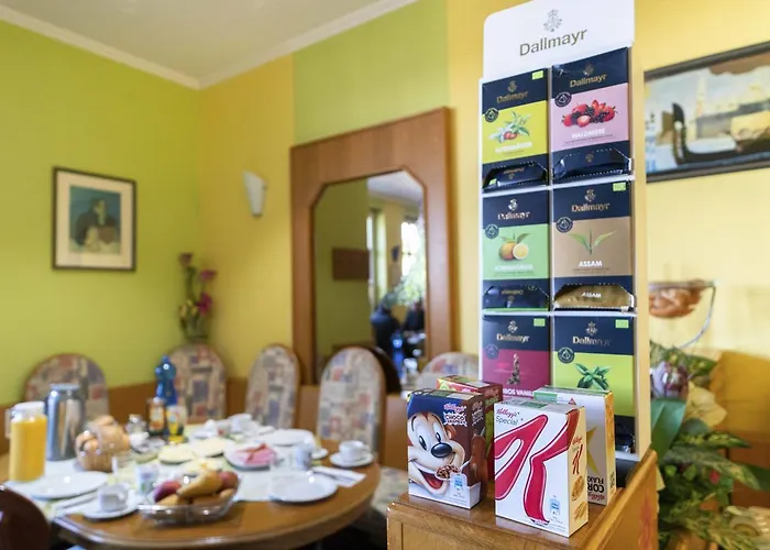 City Hotel Hilden 3*